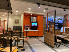 BURGER KING: TRABAJOS DE ARPECONST - 